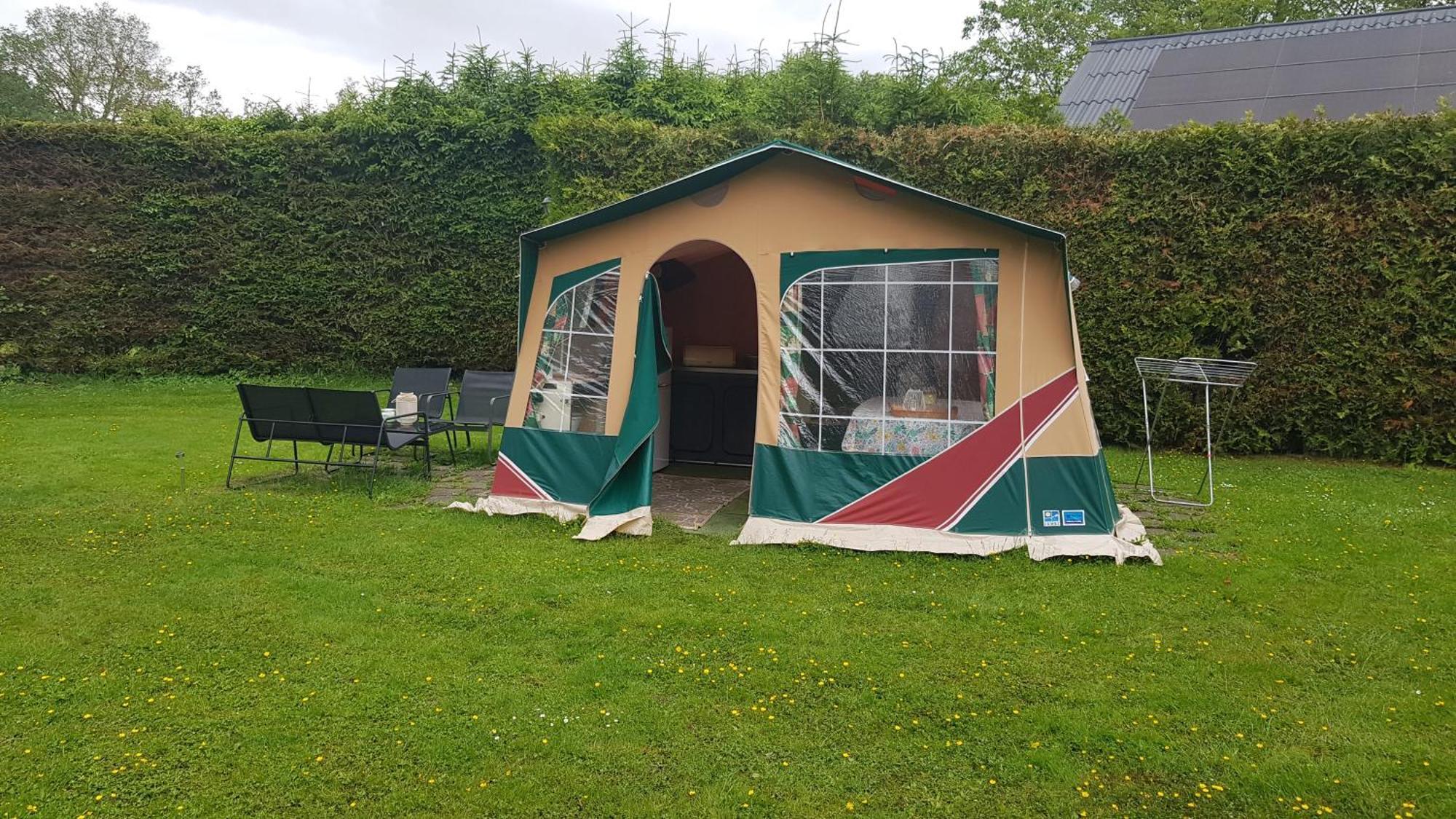Basic Ingerichte Vouwwagen Op Camping Westenenk, Wijster المظهر الخارجي الصورة